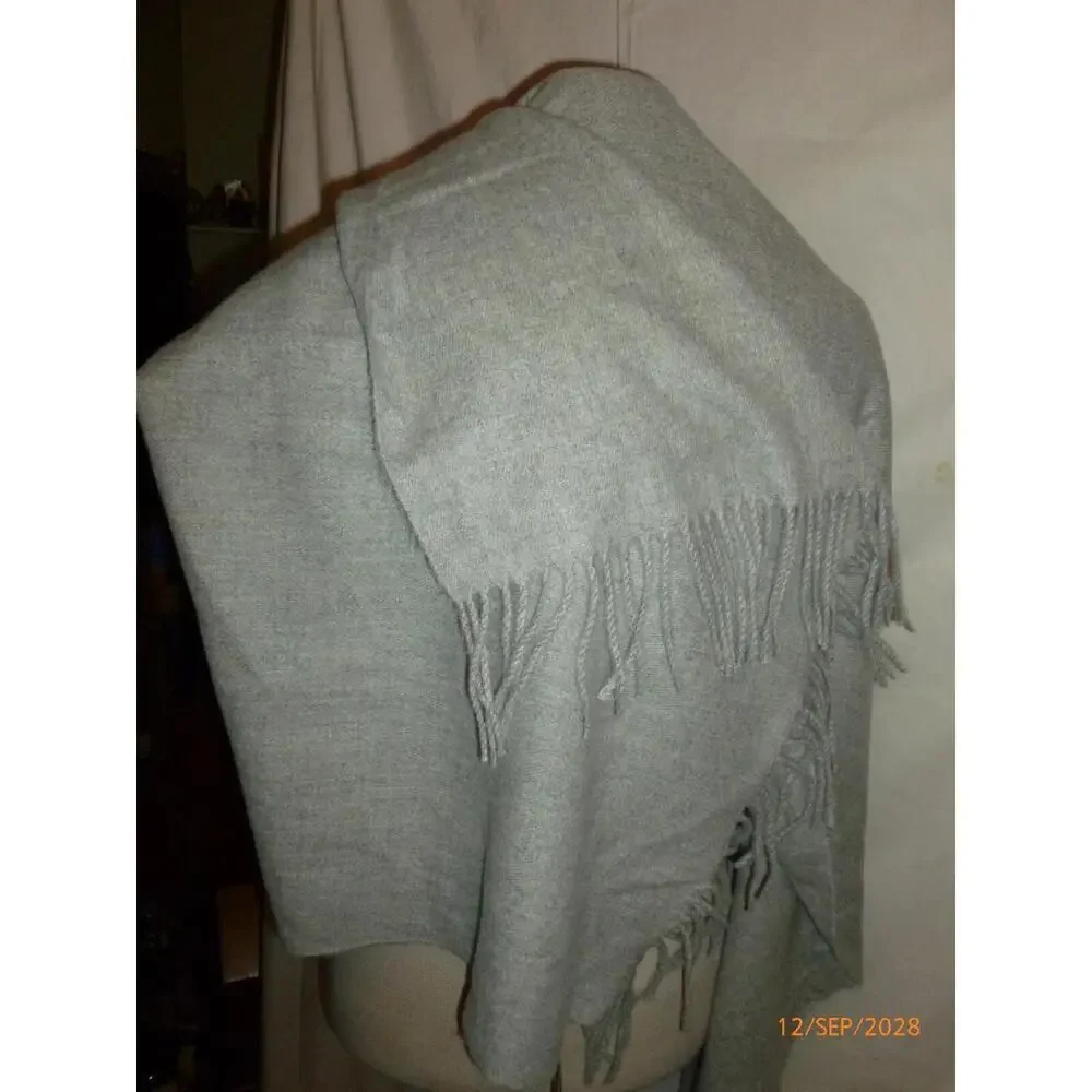 NWD Womens LIZ CLAIBORNE‎ Heather Gray Oversized Scarf 29